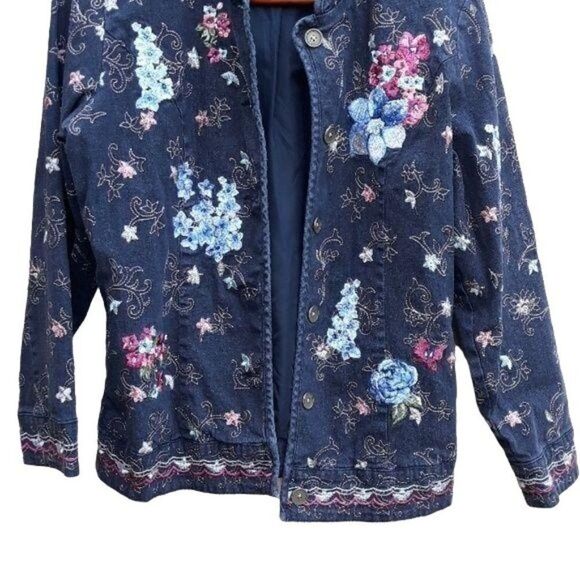 Denim & Co Jean Jacket Boho Novelty Whimsical Floral Embroidered Dark Wash Sz M - Picture 6 of 9